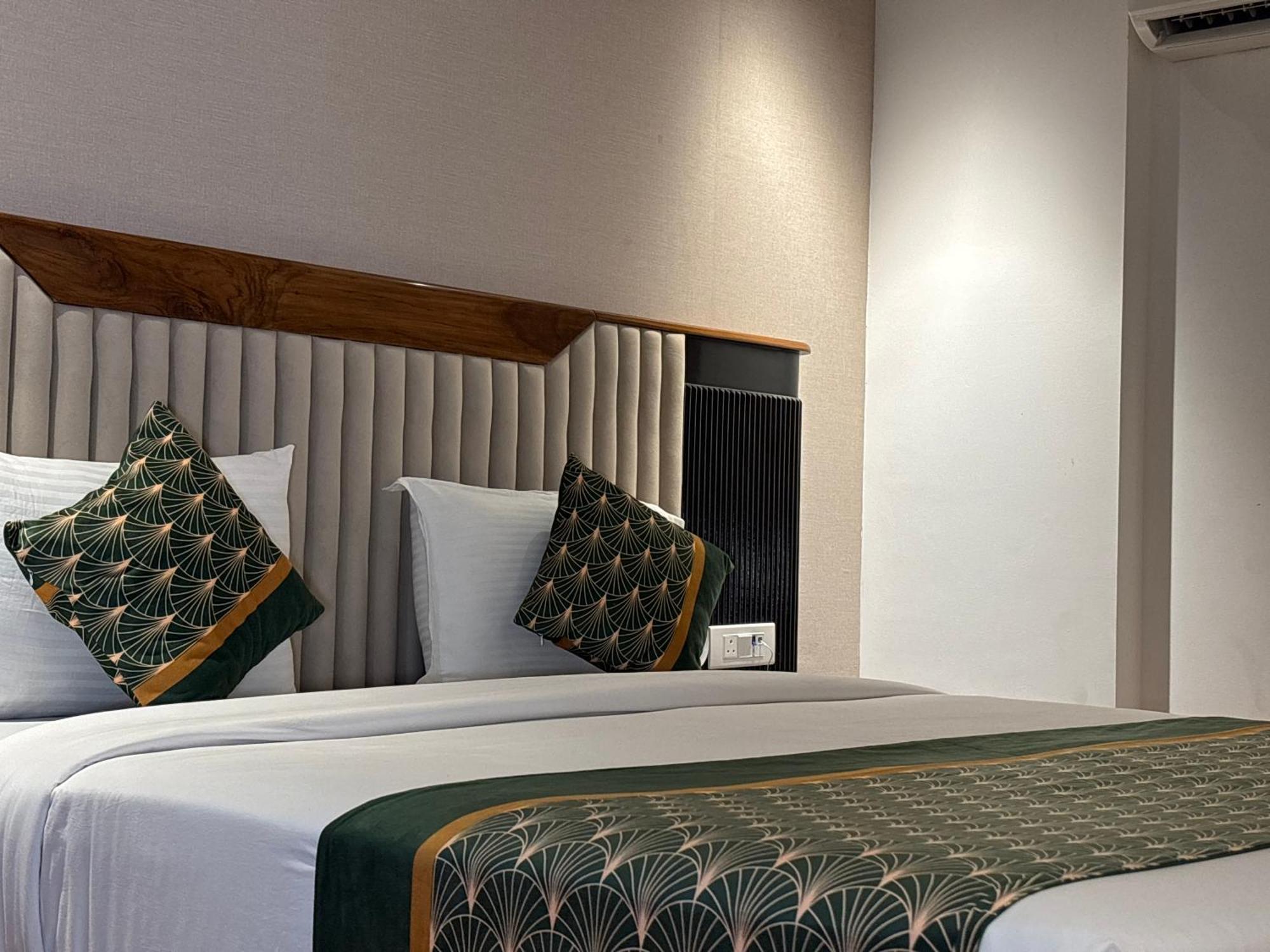 Hotel Arch The Lohias نيودلهي المظهر الخارجي الصورة